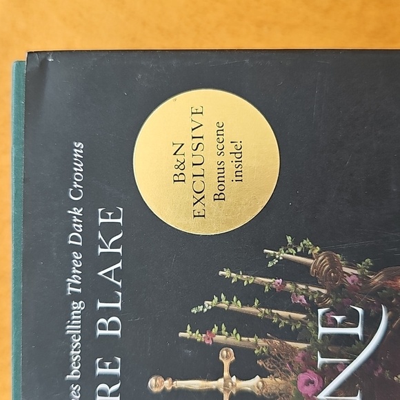 Three Dark Crowns & One Dark Throne Hardback Young Adult Books - Picture 6 of 10